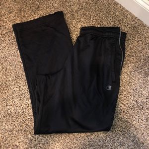 Champion sweat pants with zipper opening at ankles